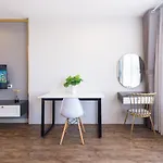 Goda Apartment - Saigon Rivergate Rooftop Pool