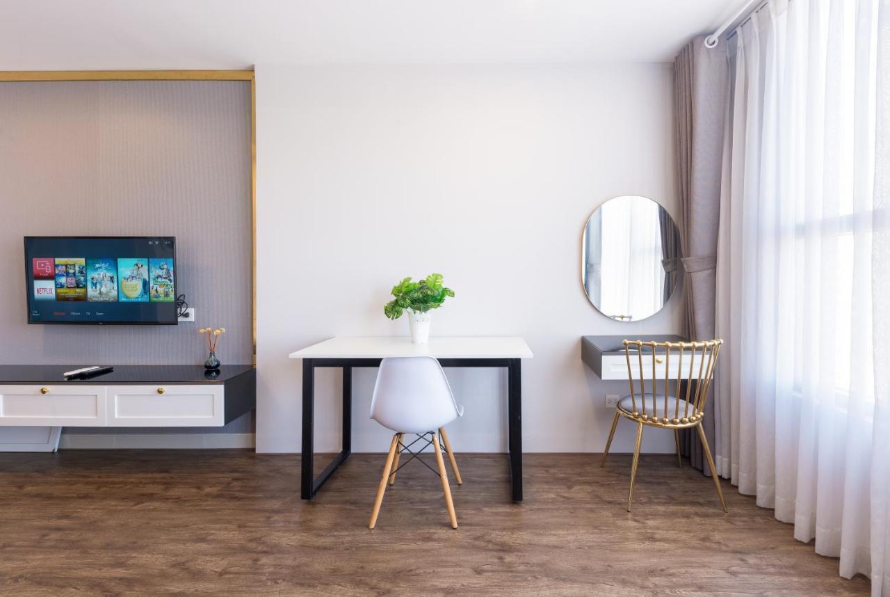 Goda - Saigon Rivergate Rooftop Pool Apartment *